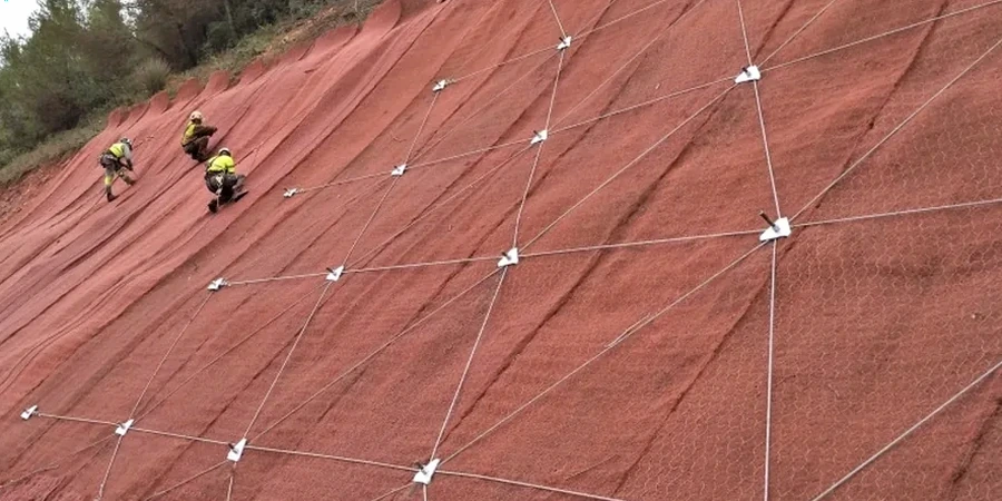 Análisis de estabilidad de taludes en Valparaíso: factor de seguridad real